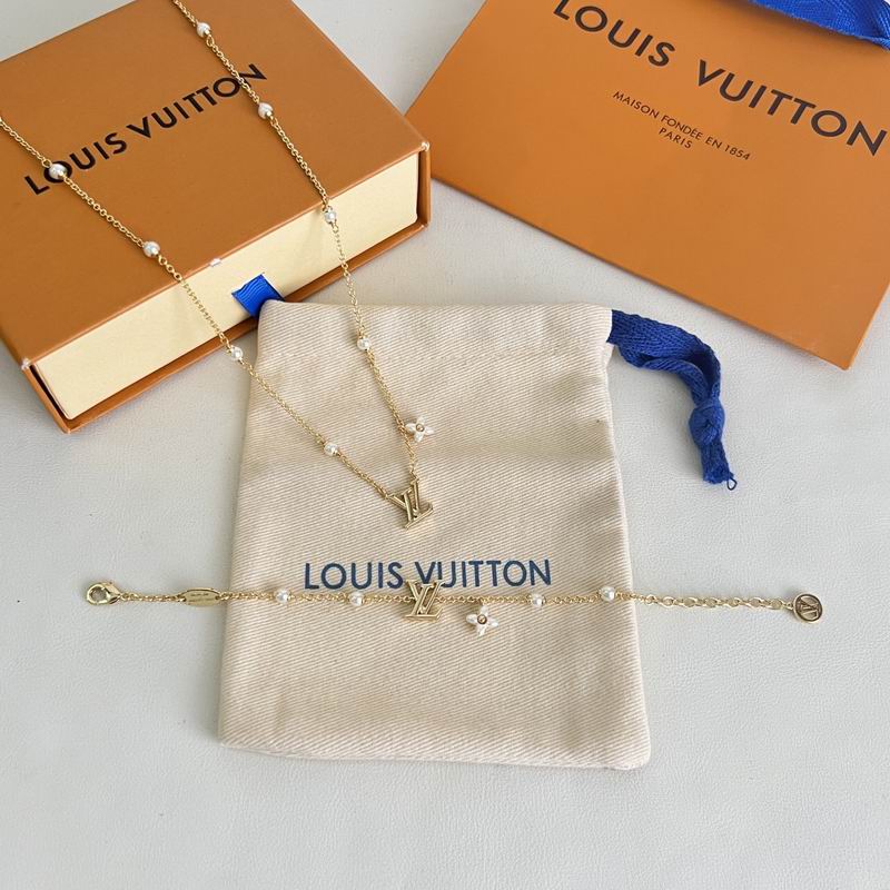 LV Suits 05yxs20
